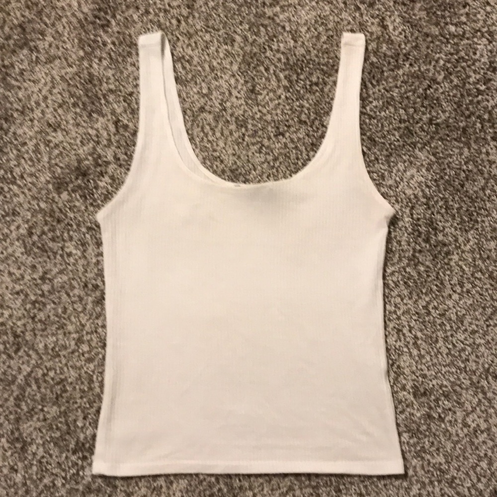 White fitted tank top